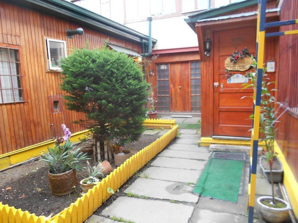 Bed and Breakfast Alojamiento Familiar Rey à Punta Arenas Extérieur photo